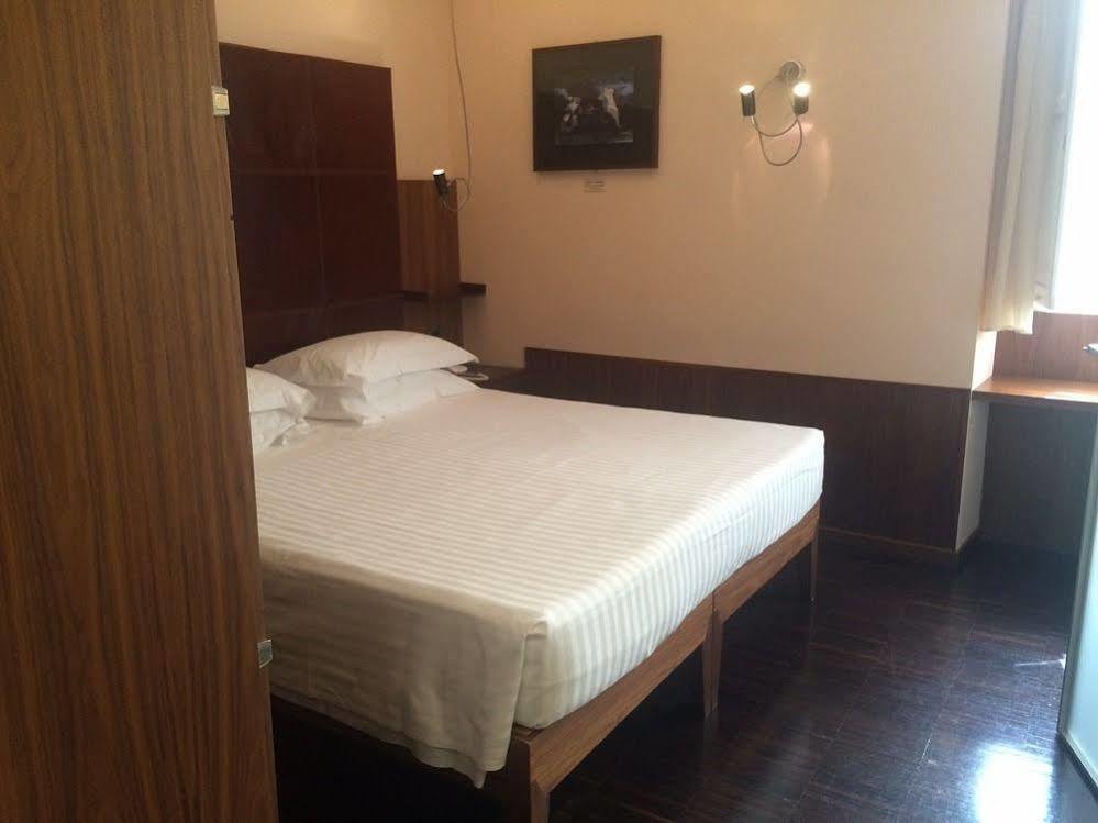 Maison Piazza Di Spagna Esperienze 4*